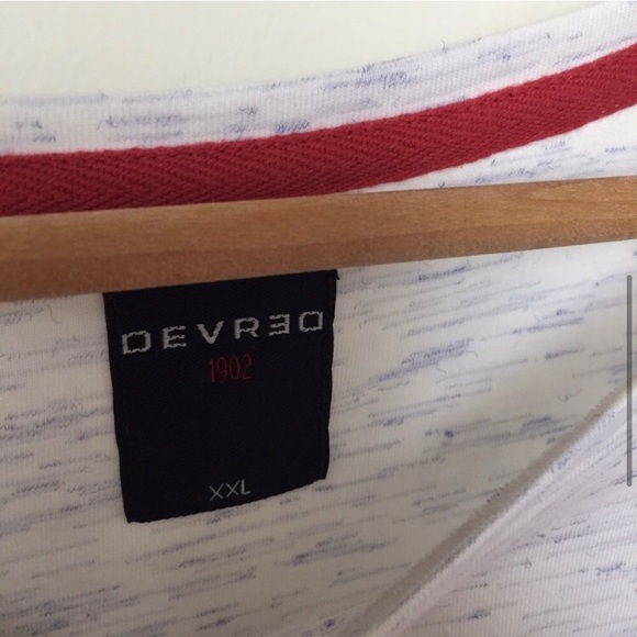 Embroidered Parrot Tee shirt - Picture 4 of 6